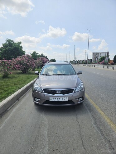 Kia Ceed 2009, 287,965 km - 1.6 л - Bakı