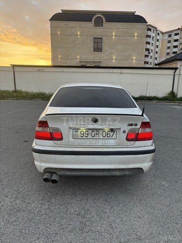 BMW 320 2002, 210,000 km - 2.2 л - Bakı