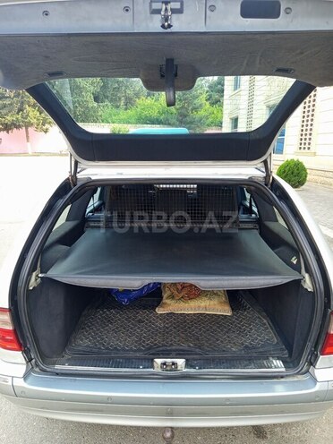 Mercedes E 200 1999, 400,000 km - 2.0 l - Tovuz