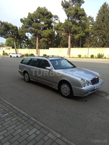 Mercedes E 200 1999, 400,000 km - 2.0 l - Tovuz