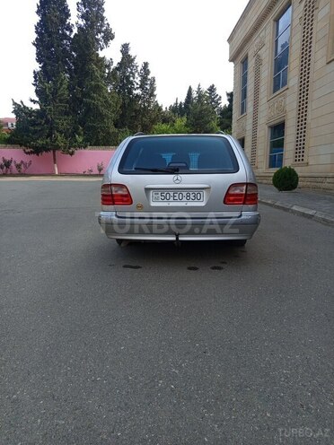 Mercedes E 200 1999, 400,000 km - 2.0 l - Tovuz