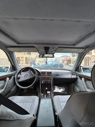 Mercedes C 180 1993, 300,000 km - 1.8 л - Bakı