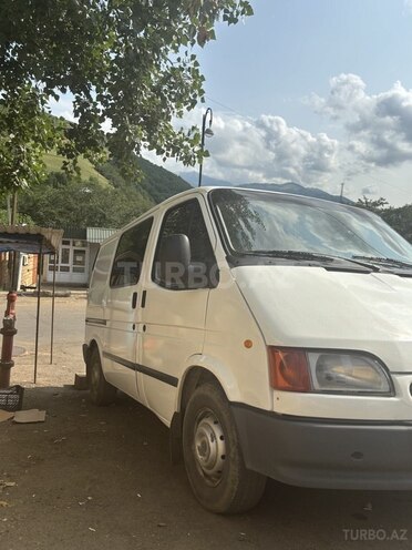 Ford Transit 1999, 250,000 km - 2.5 l - Yardımlı