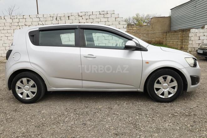 Chevrolet Aveo 2011, 348,000 km - 1.4 л - Bakı