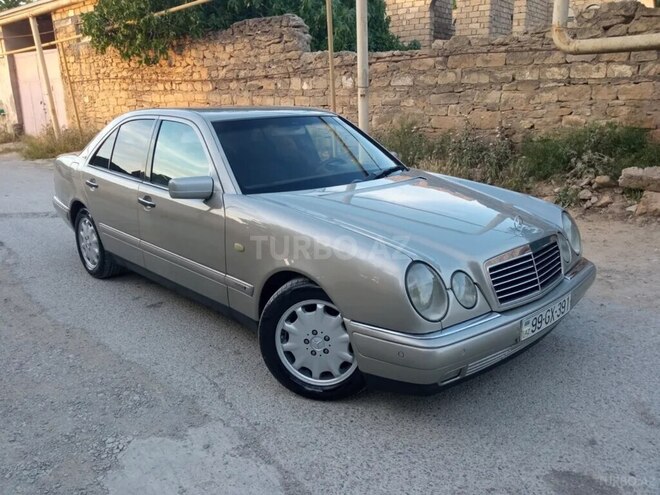 Mercedes E 240 1999, 321,000 km - 2.4 l - Bakı