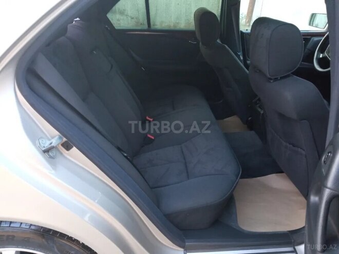 Mercedes E 240 1999, 321,000 km - 2.4 l - Bakı