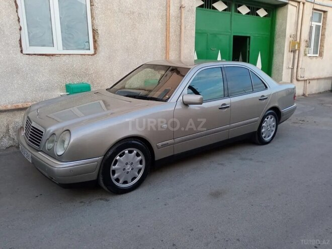 Mercedes E 240 1999, 321,000 km - 2.4 l - Bakı