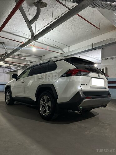 Toyota RAV4 2022, 27,200 km - 2.0 l - Bakı