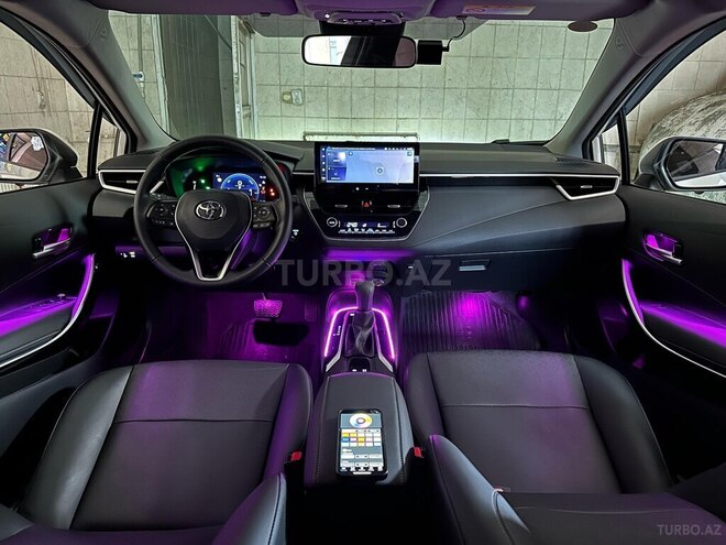 Toyota Corolla 2024, 9,000 km - 1.8 л - Bakı