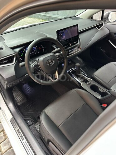 Toyota Corolla 2024, 9,000 km - 1.8 л - Bakı