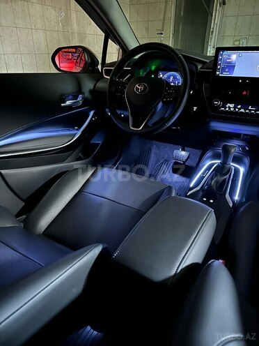 Toyota Corolla 2024, 9,000 km - 1.8 л - Bakı