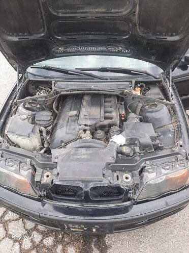 BMW 323 2000, 328,000 km - 2.5 l - Bakı
