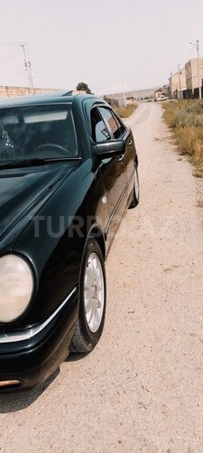 Mercedes E 240 1998, 373,280 km - 2.4 l - Şirvan