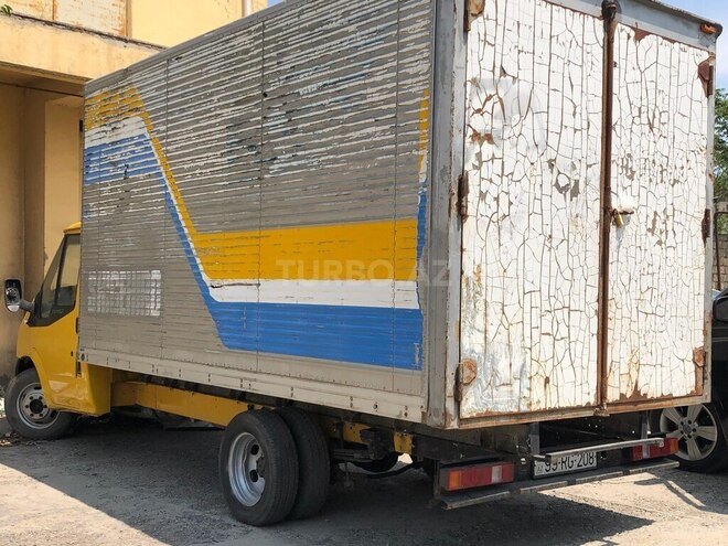 Ford Transit-4