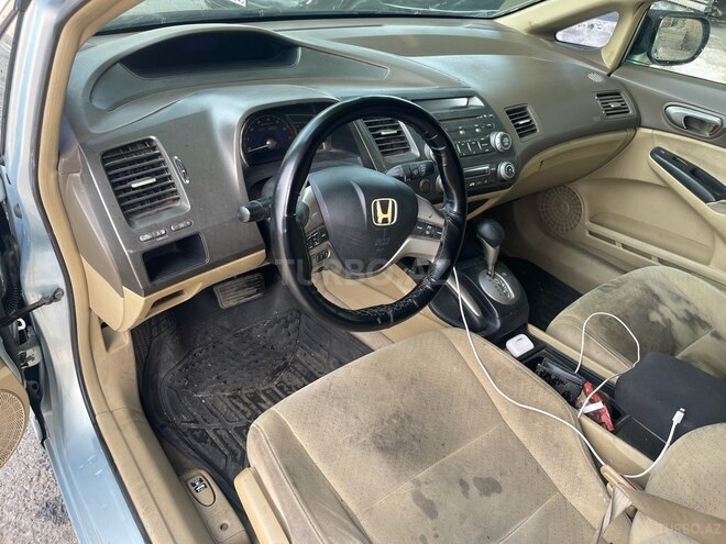 Honda Civic 2006, 440,000 km - 1.3 l - Yevlax