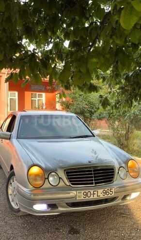 Mercedes E 240 1999, 361,256 km - 2.6 l - Bakı