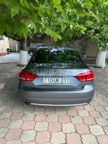 Volkswagen Passat 2013, 184,000 km - 1.8 л - Bakı