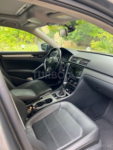 Volkswagen Passat 2013, 184,000 km - 1.8 л - Bakı