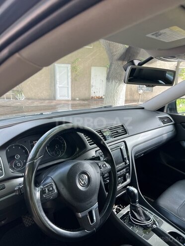 Volkswagen Passat 2013, 184,000 km - 1.8 л - Bakı