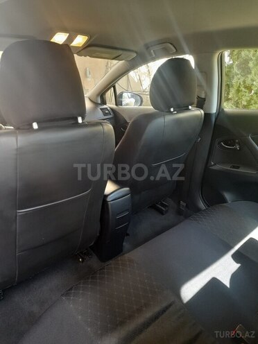 Toyota Avensis 2012, 185,600 km - 2.2 л - Bakı