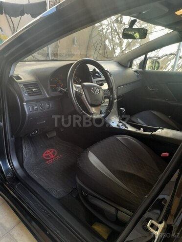 Toyota Avensis 2012, 185,600 km - 2.2 л - Bakı
