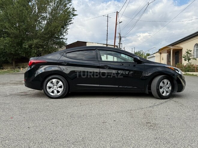 Hyundai Elantra 2015, 120,701 km - 1.8 l - Bakı