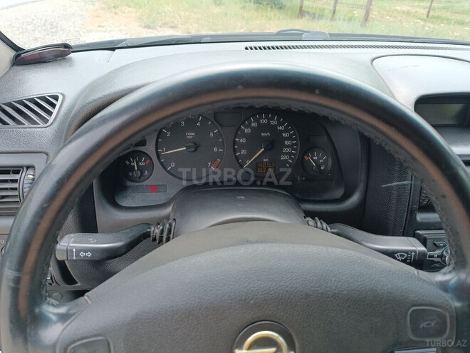 Opel Astra 2000, 352,000 km - 1.6 l - Quba