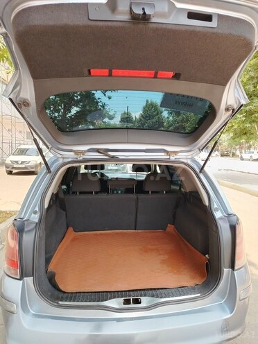 Opel Astra 2004, 250,000 km - 1.4 л - Gəncə