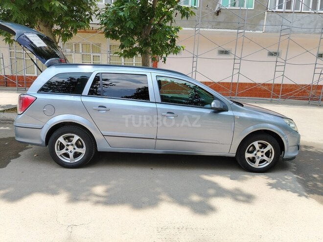 Opel Astra 2004, 250,000 km - 1.4 л - Gəncə