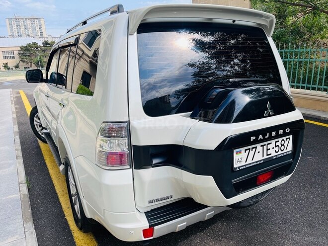 Mitsubishi Pajero 2017, 136,000 km - 3.0 л - Bakı