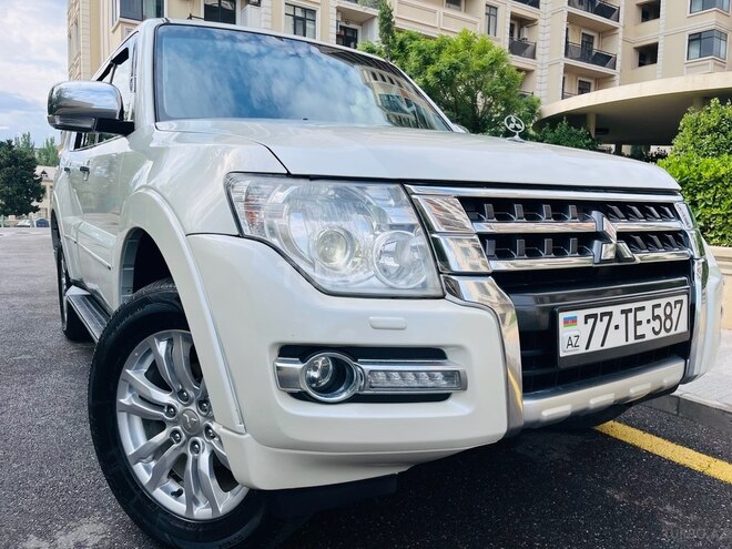 Mitsubishi Pajero 2017, 136,000 km - 3.0 л - Bakı