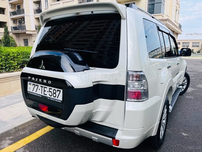 Mitsubishi Pajero 2017, 136,000 km - 3.0 л - Bakı