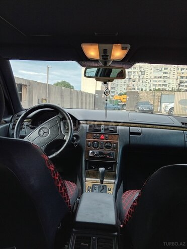 Mercedes E 230 1996, 450,000 km - 2.3 l - Sumqayıt