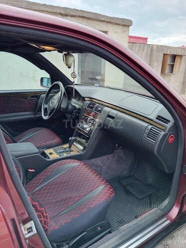 Mercedes E 230 1996, 450,000 km - 2.3 l - Sumqayıt