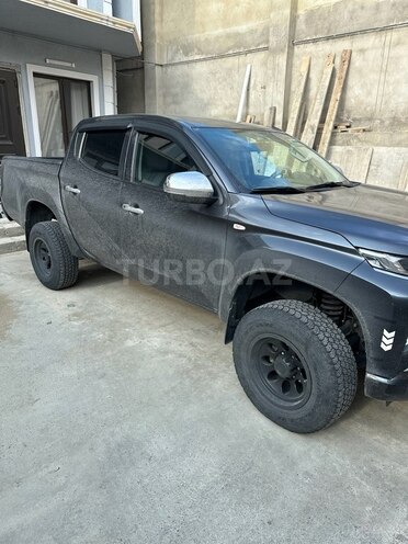 Mitsubishi L200 2021, 75,000 km - 2.4 л - Bakı