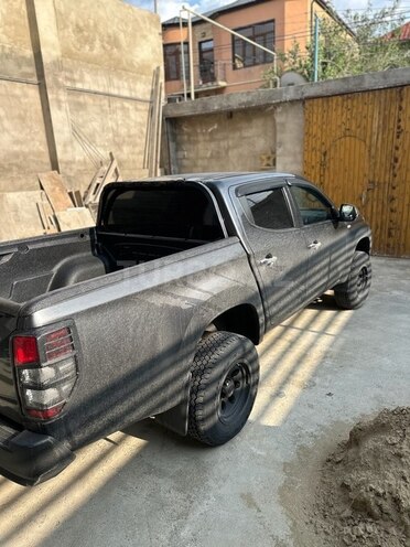 Mitsubishi L200 2021, 75,000 km - 2.4 л - Bakı