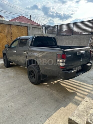 Mitsubishi L200 2021, 75,000 km - 2.4 л - Bakı