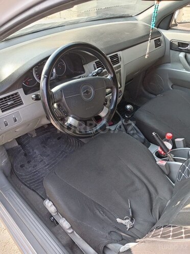 Chevrolet Lacetti-4