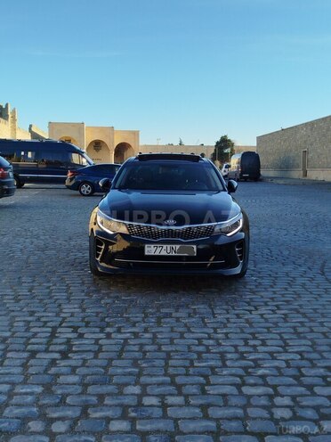 Kia K5-1