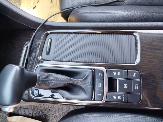 Kia K5-16