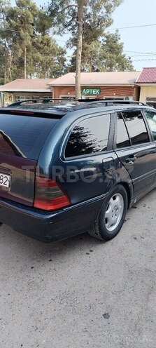 Mercedes C 220 d 1999, 827,744 km - 2.2 l - Saatlı