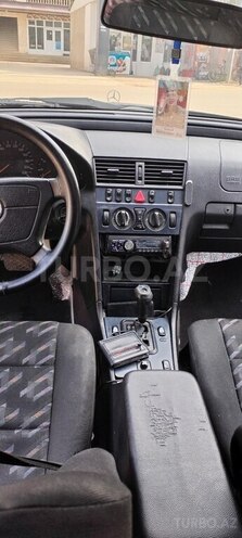 Mercedes C 220 d 1999, 827,744 km - 2.2 l - Saatlı