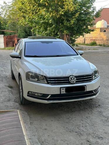 Volkswagen Passat 2011, 210,000 km - 2.5 л - Gəncə