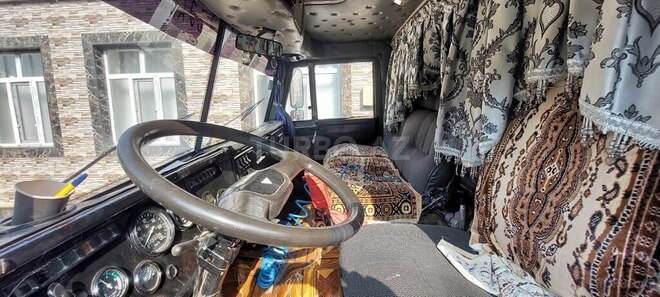 KamAz 55111 1981, 9,864,646 km - 11.0 l - Gəncə