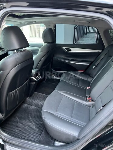 Hyundai Grandeur-5