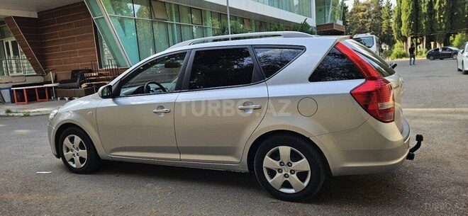 Kia  2010, 245,000 km - 1.4 l - Tovuz