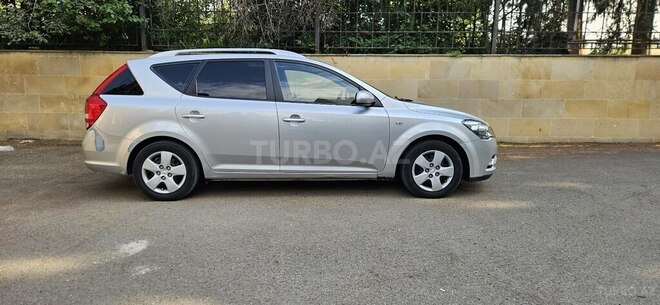 Kia  2010, 245,000 km - 1.4 l - Tovuz