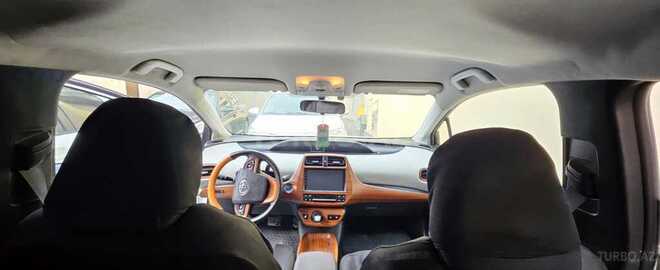 Toyota Prius 2018, 122,000 km - 1.8 л - Bakı
