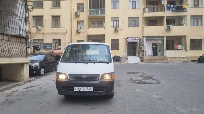 Toyota HiAce 1998, 261,000 km - 2.8 l - Bakı