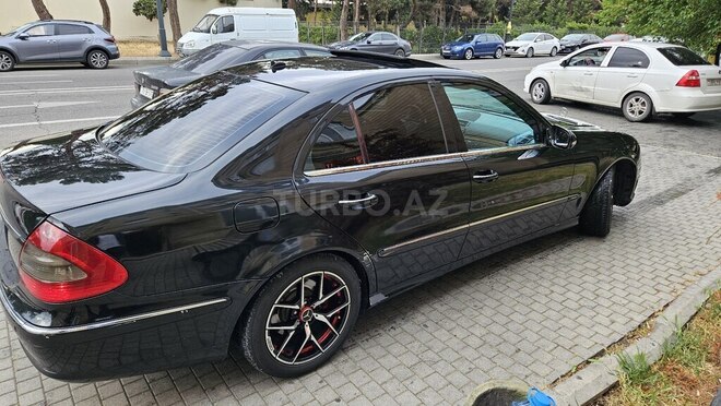 Mercedes E 220 d 2005, 389,000 km - 2.2 l - Bakı